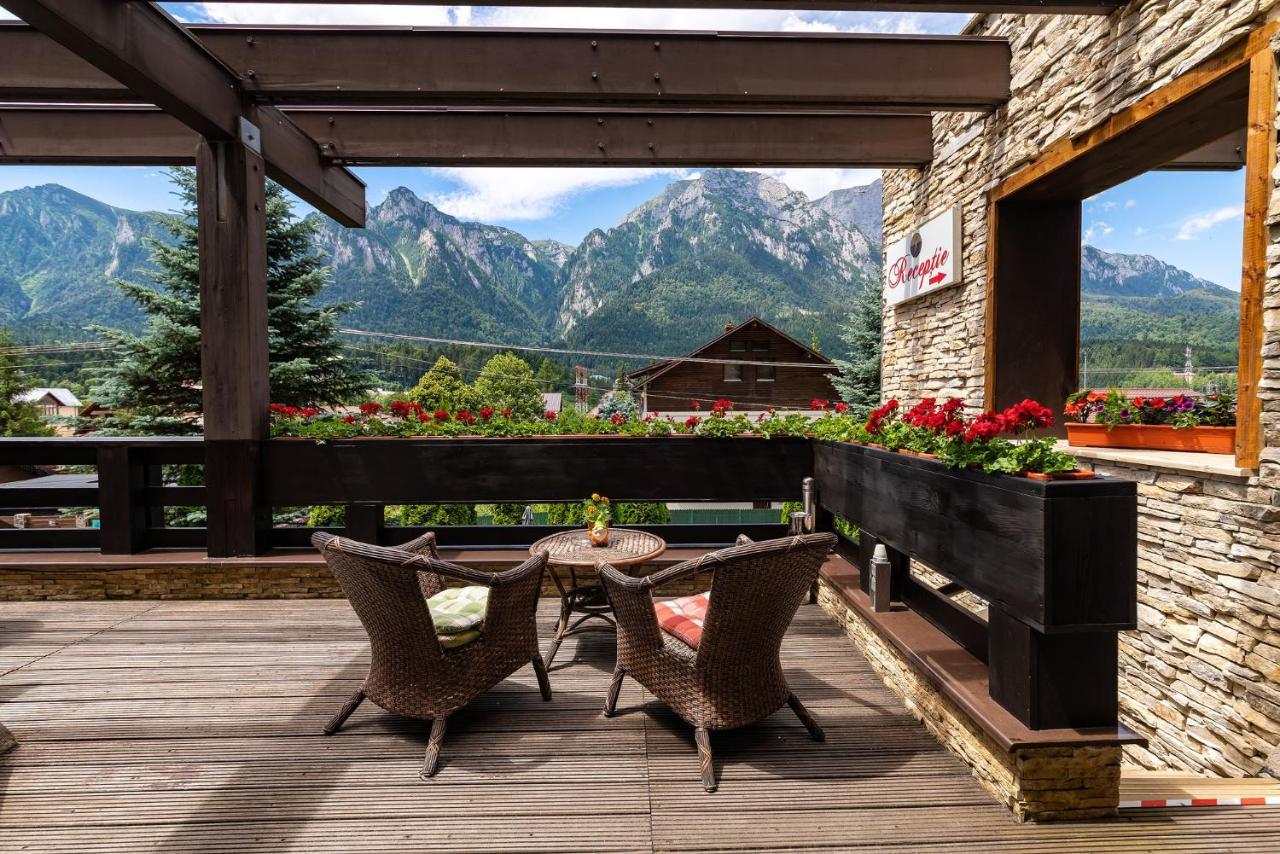 Hotel Casa Freya Buşteni Exterior foto
